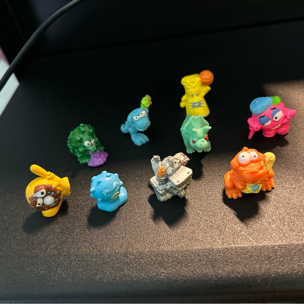 Variety Zuru Smashers Figurine Set